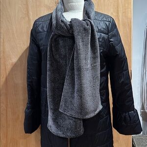 Loominus Handwoven Elegant Black and Gray Herringbone Scarf